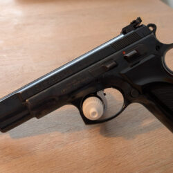 CZ, Model 85 Combat (inkl. vekselsæt)