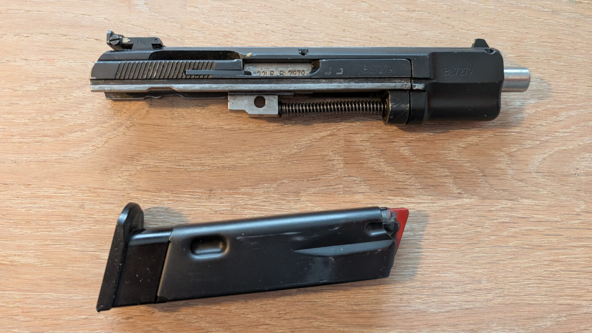 CZ, Model 85 Combat (inkl. vekselsæt) - Billede 5
