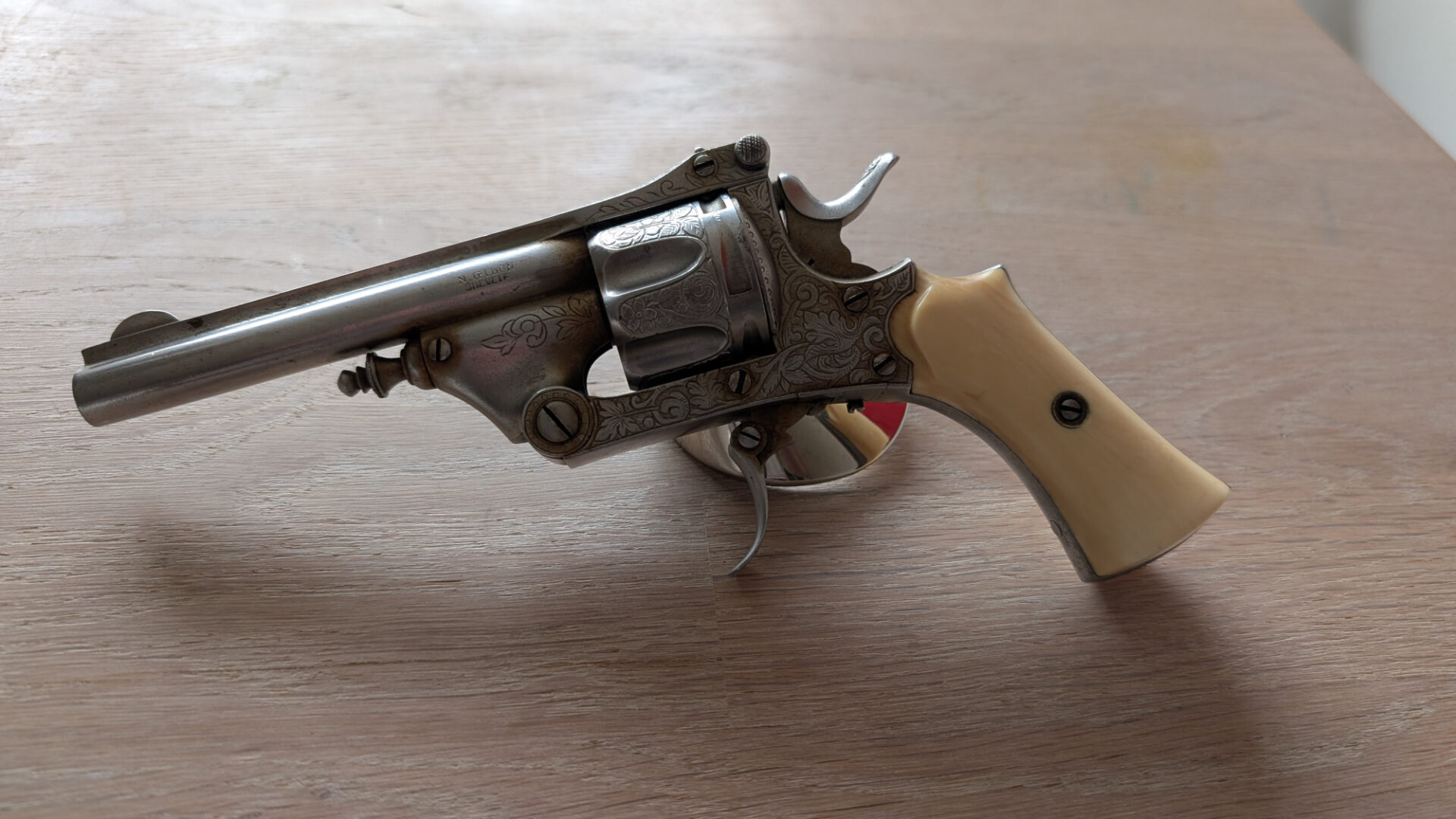 N.Gilon, Belgisk Brevete Montenegrin revolver